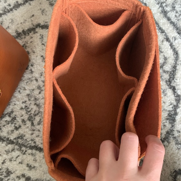 Louis Vuitton Petite Noe - Picture 9 of 16